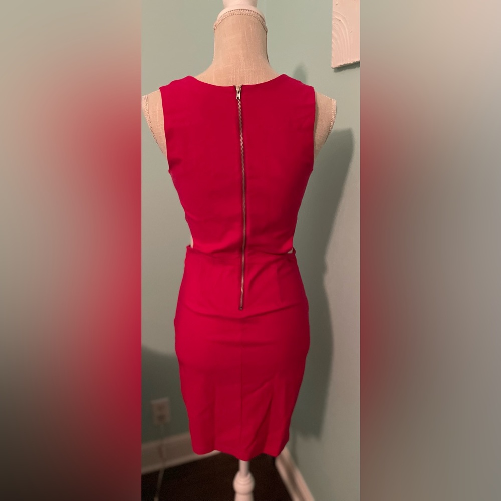Jealous Tomato - fabulous bright raspberry cutout dress- Size M - Picture 6 of 6